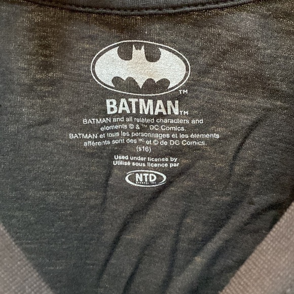 NWOT Batman t shirt - Picture 5 of 5